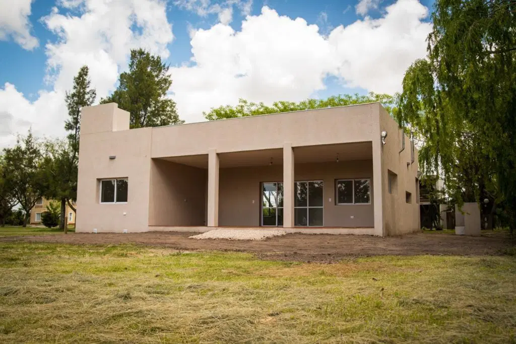 Casa en venta - 2 dormitorios 1 baño - 1.144mts2 - Posadas de los Lagos, Coronel Brandsen 3