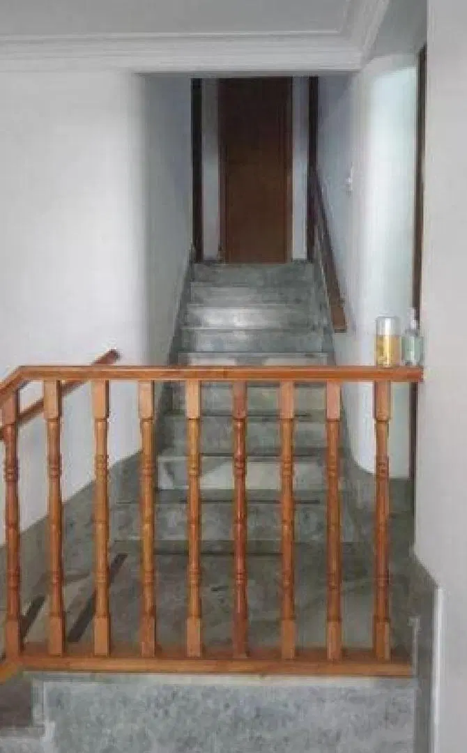 Casa en venta - 3 dormitorios 2 baños - Cochera - 300mts2 - La Plata 2