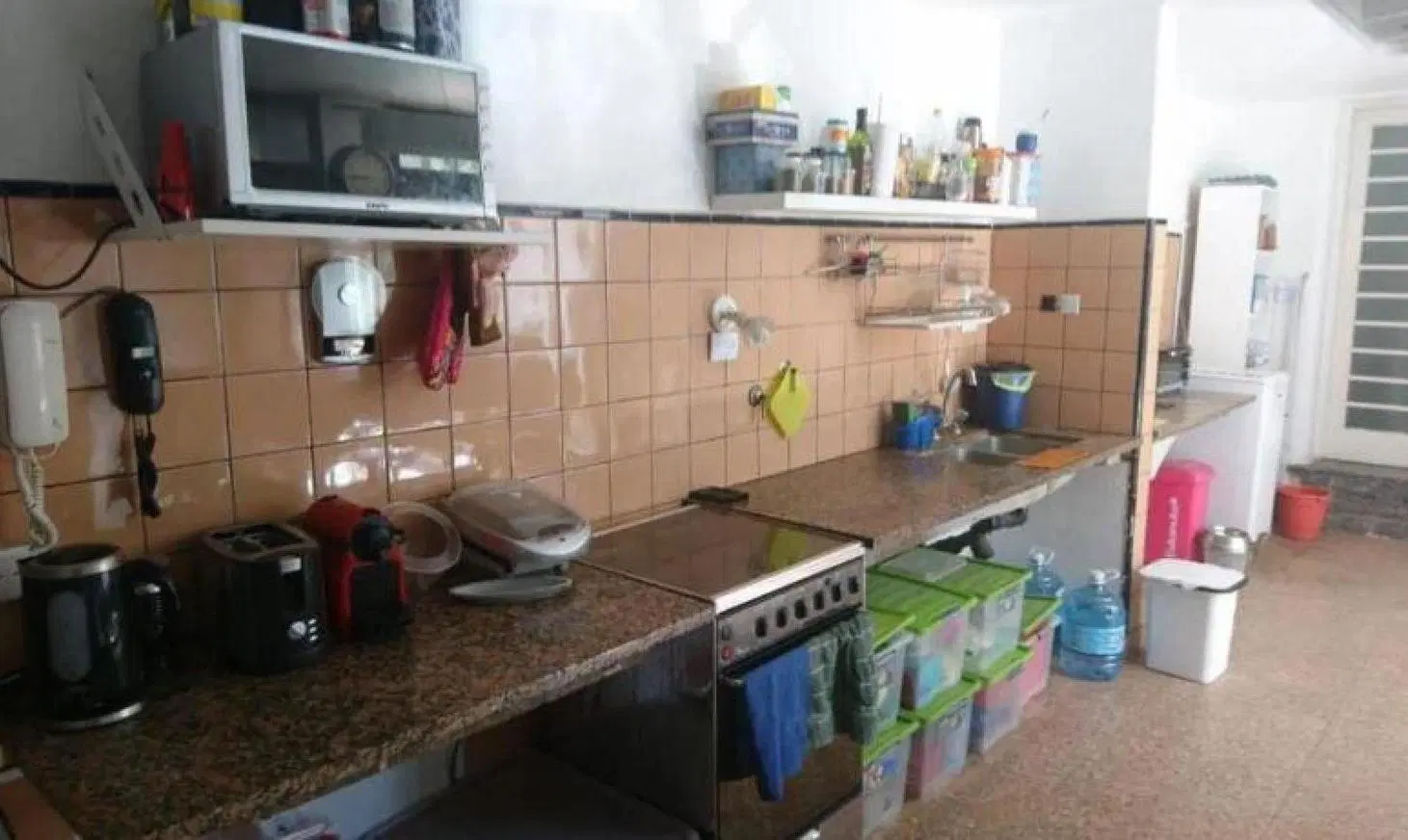 Casa en venta - 3 dormitorios 2 baños - Cochera - 300mts2 - La Plata 5