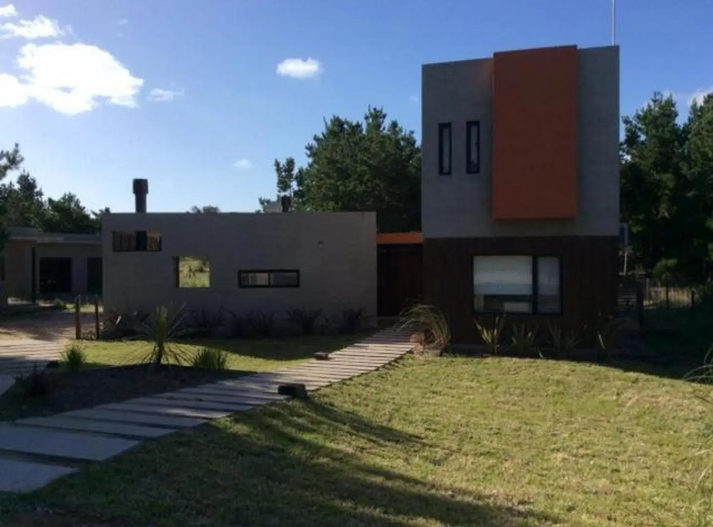 Casa en venta - 4 Dormitorios 3 Baños - 2000mts2 - Costa Esmeralda 1