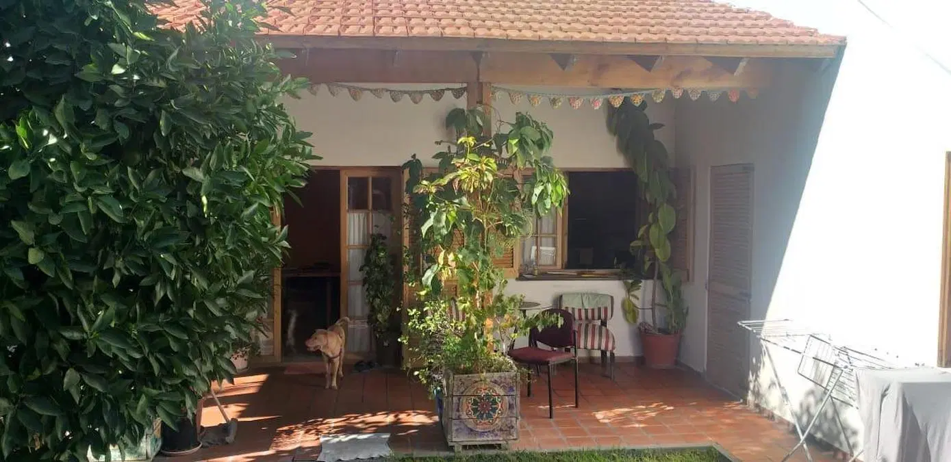 Casa en venta - 4 Dormitorios 2 Baños - 432Mts2 - General Roca 4