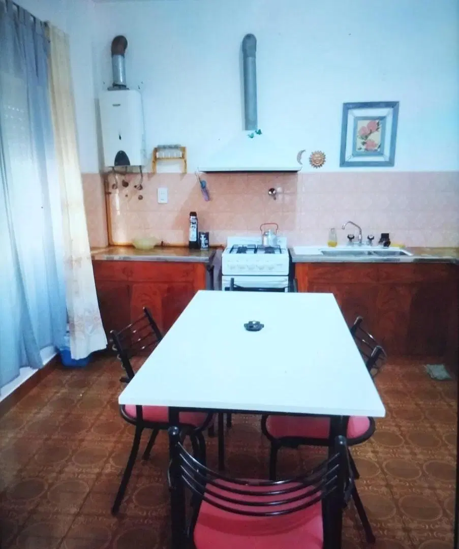 Departamento en venta - 2 Dormitorios 1 Baño - 60Mts2 - Santa Teresita 2