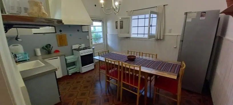 Casa en venta - 2 Dormitorios 1 Baños 2 Cocheras - 300Mts2 - Necochea 4