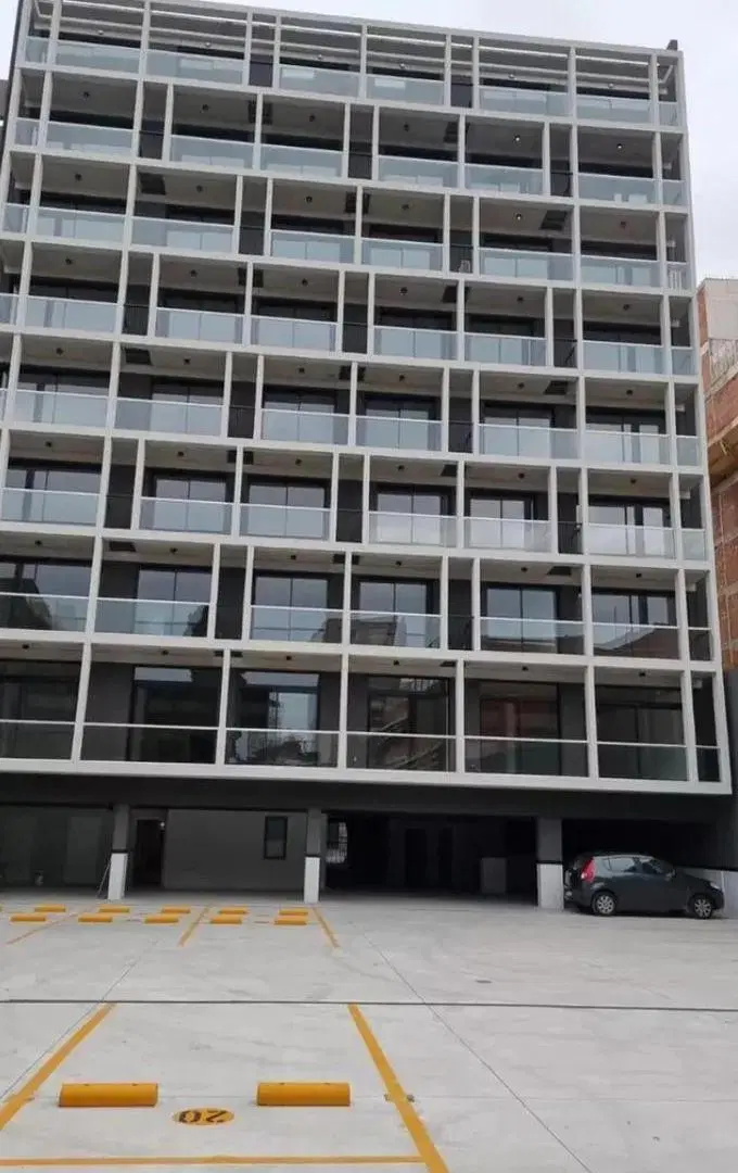 Cochera en venta - 12Mts2 - Monserrat 3