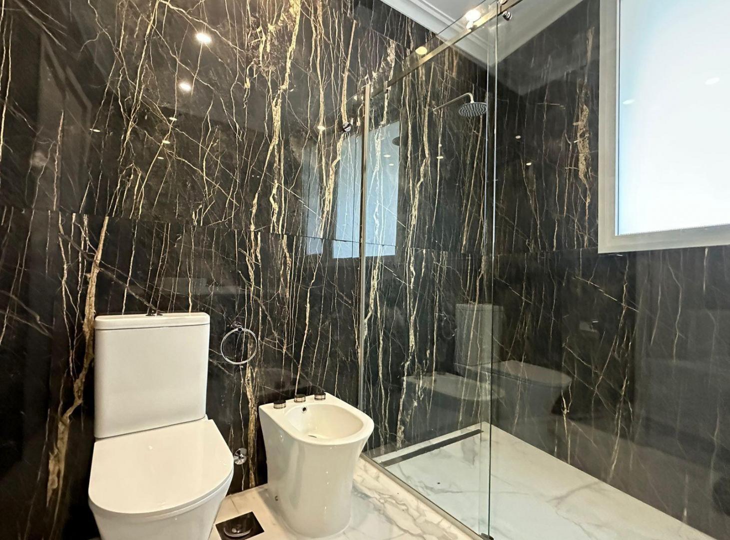 Foto de Casa en venta - 4 Dormitorios 4 Baños - Cochera - 1.300Mts2 - Pinamar, imagen 2