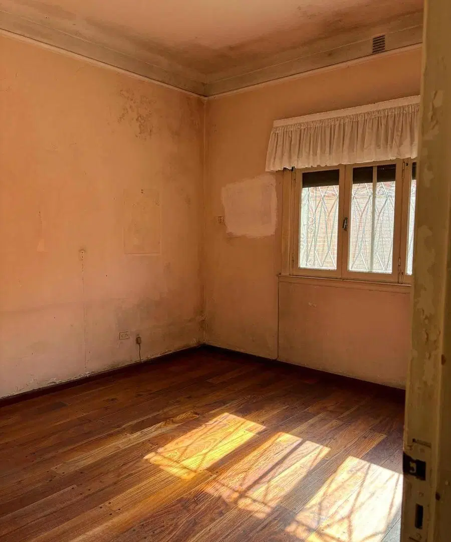 Casa en venta - 4 Dormitorios 2 Baños - 303mts2 - La Matanza 1