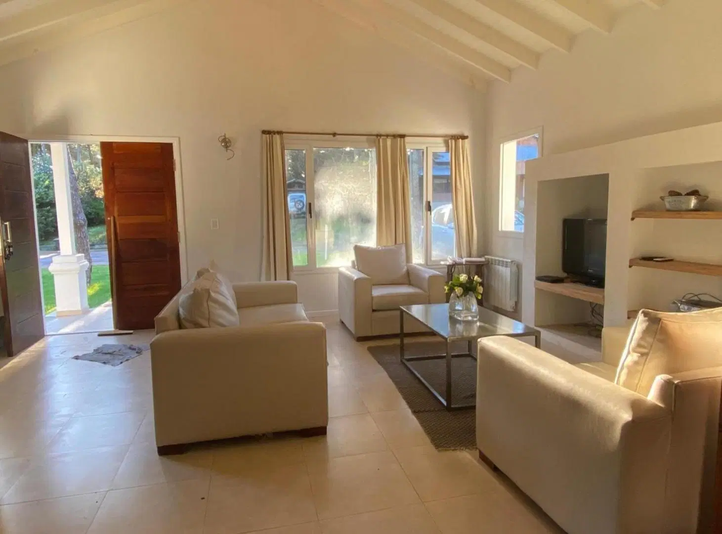 Casa en venta - 3 Dormitorios 3 Baños - Pinamar 4