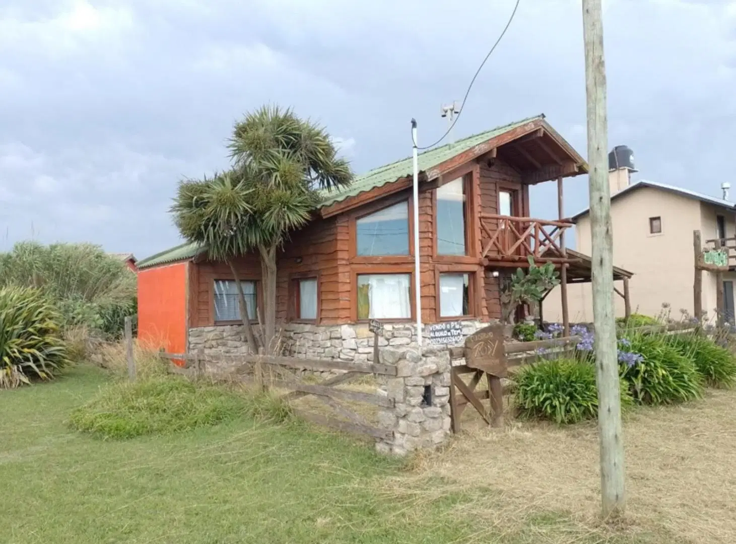 Casa en venta - 2 Dormitorios 1 Baño - Camet Norte 1