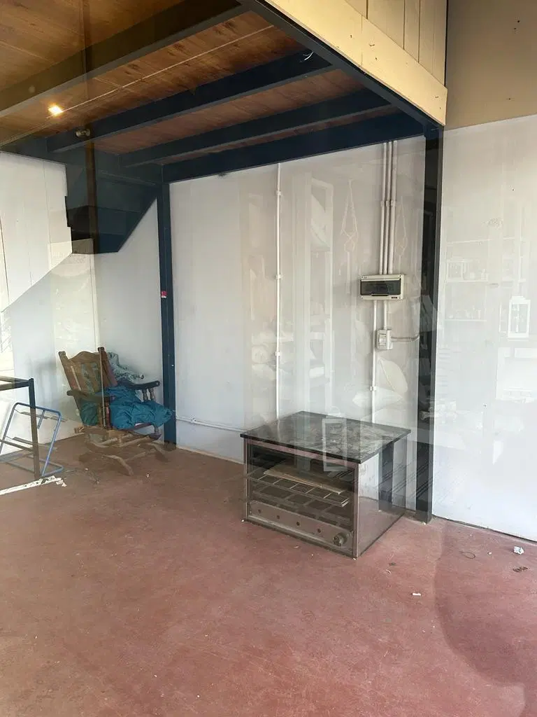 Local en venta - 24Mts2 - Tigre 2