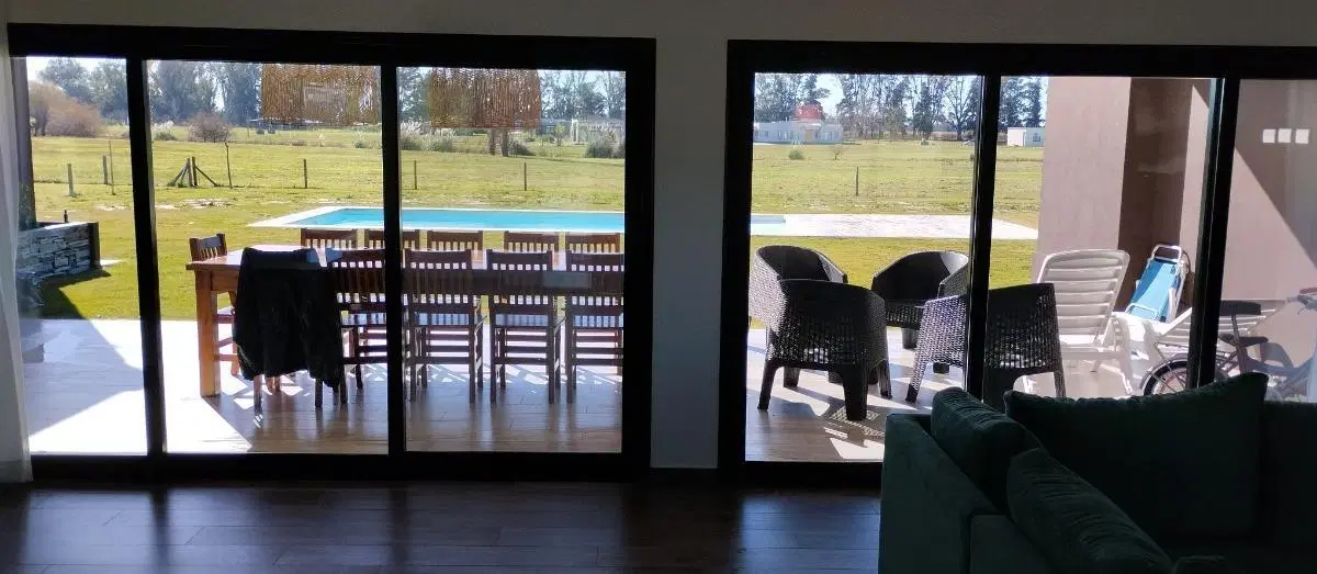 Casa en venta - 5 Dormitorios 2 Baños - Cochera - 2.000Mts2 - Luján 5