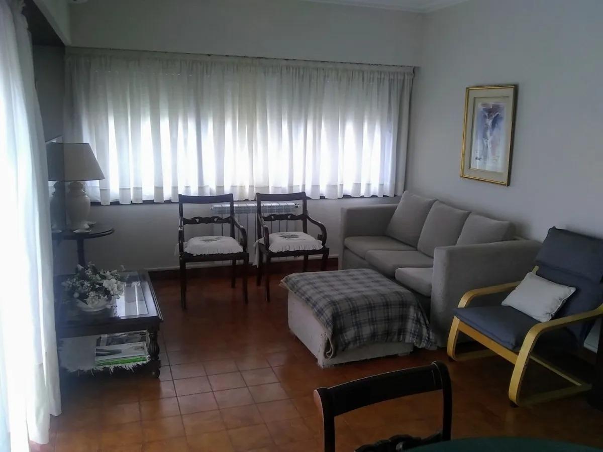 Departamento en venta - 2 Dormitorios 2 Baños - Cochera - 74Mts2 - Miramar