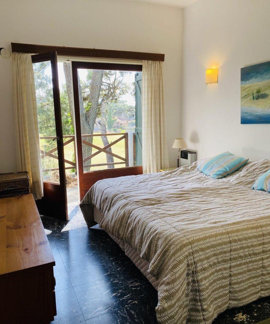 Casa en venta - 4 Dormitorios 3 Baños - 1100mts2 - Pinamar