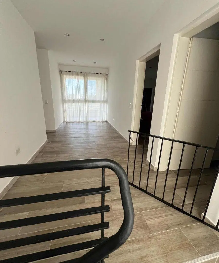 Casa en venta - 4 Dormitorios 6 Baños - 819Mts2 - Escobar 3