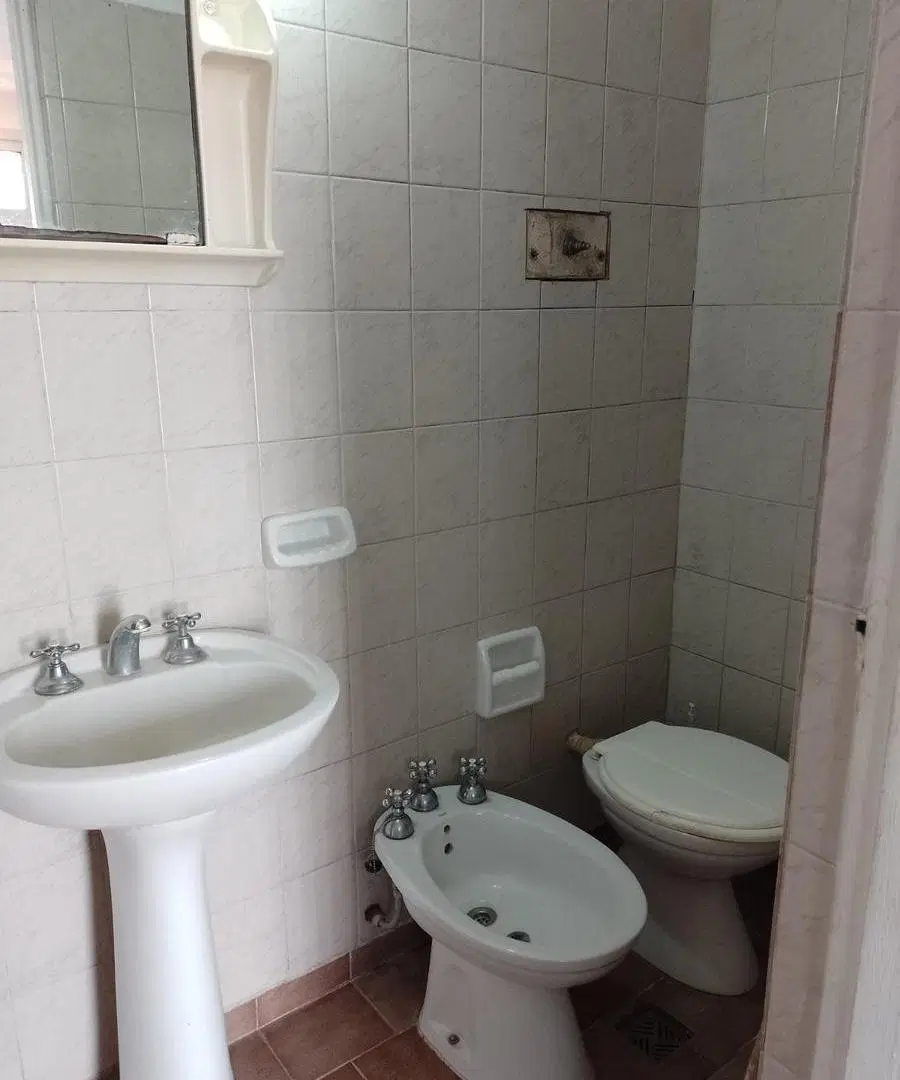 Casa en venta - 4 Dormitorios 2 Baños - Cochera - 450Mts2 - Mar del Tuyú 5