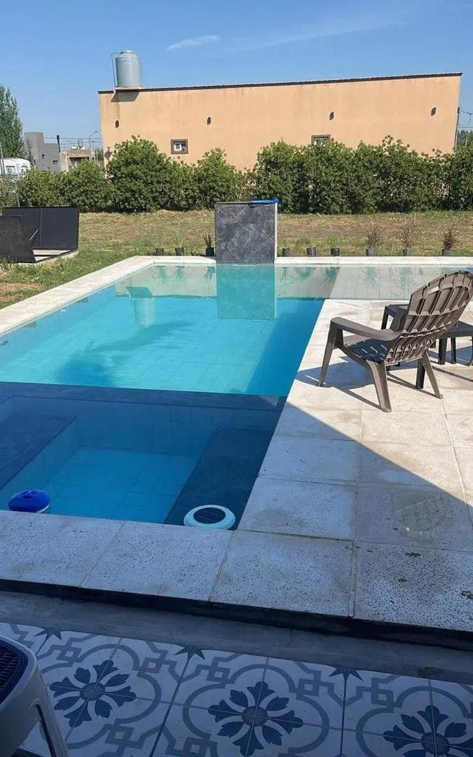 Casa en venta - 2 Dormitorios 2 Baños - Coronel Brandsen 4