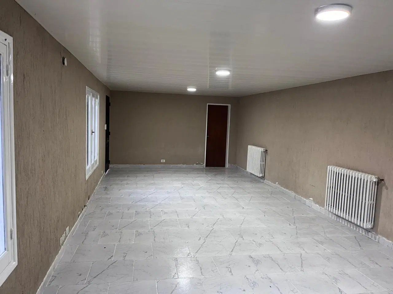 Casa en venta - 3 Dormitorios 2 Baños 2 Cocheras - 1200Mts2 - Cañuelas 2
