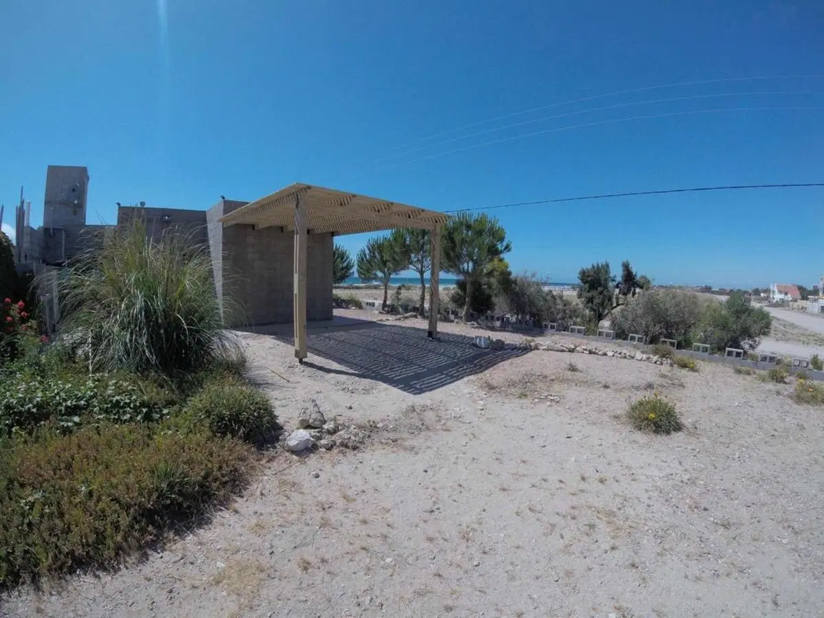 Casa en venta - 2 Dormitorios 1 Baño - 398Mts2 - Playas Doradas 5