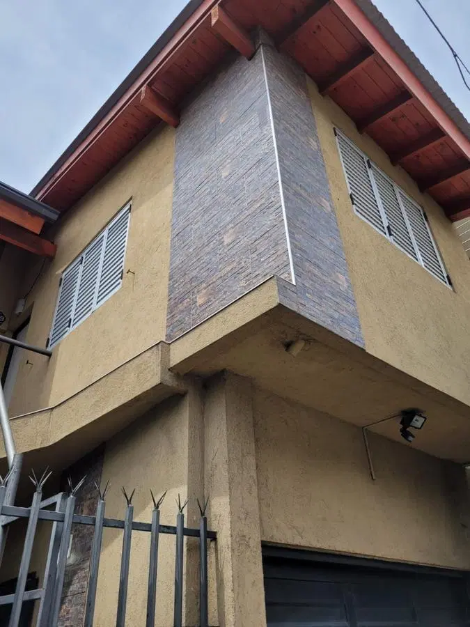 Casa en venta - 2 Dormitorios 1 Baño 1 Cochera - 90Mts2 - La Matanza 3