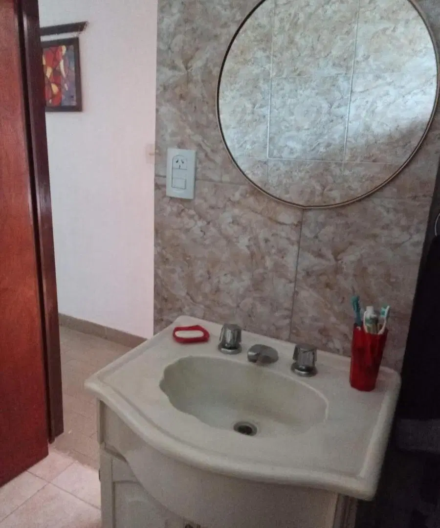 PH venta - 2 dormitorios 1 baño - 80mts2 totales - Los Hornos 5