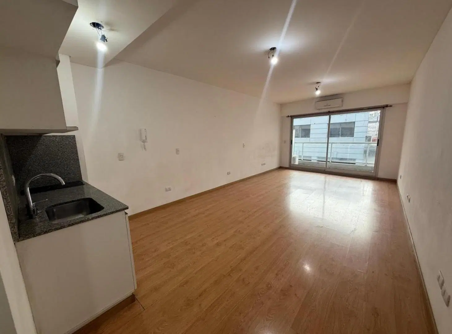 Departamento Monoambiente en venta - 1 Baño - Flores 1