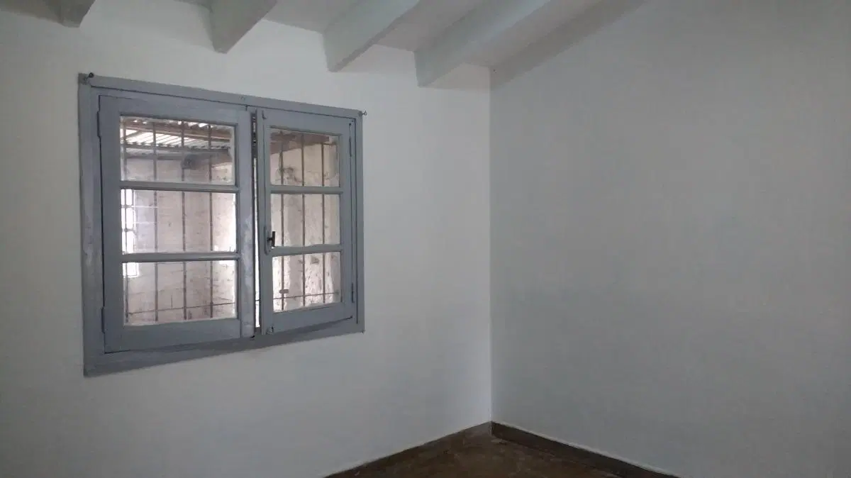 Casa en venta - 3 dormitorios 1 baño - cochera - 276Mts2 - San Andrés, San Martín 4
