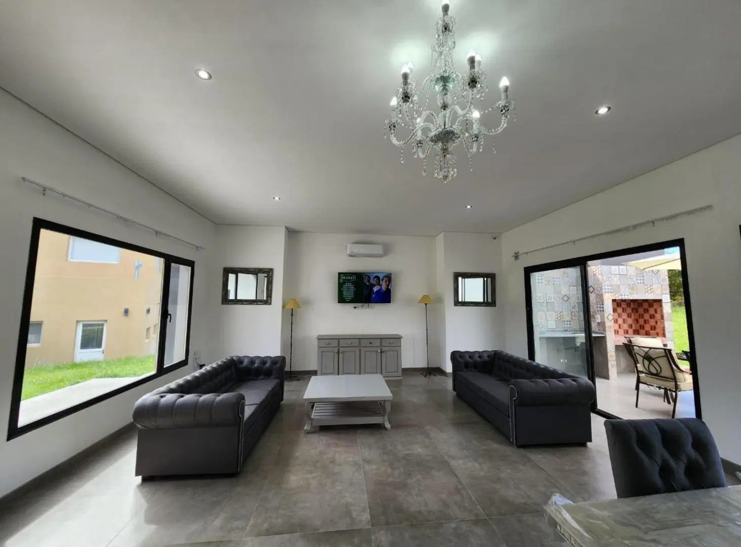 Casa en venta - 4 Dormitorios 3 Baños - Pinamar 3