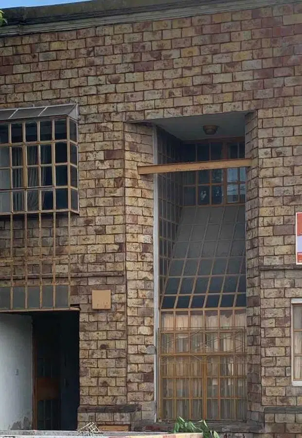 Casa en venta - 3 dormitorios 2 baños - 110mts2 - Tres Arroyos 2