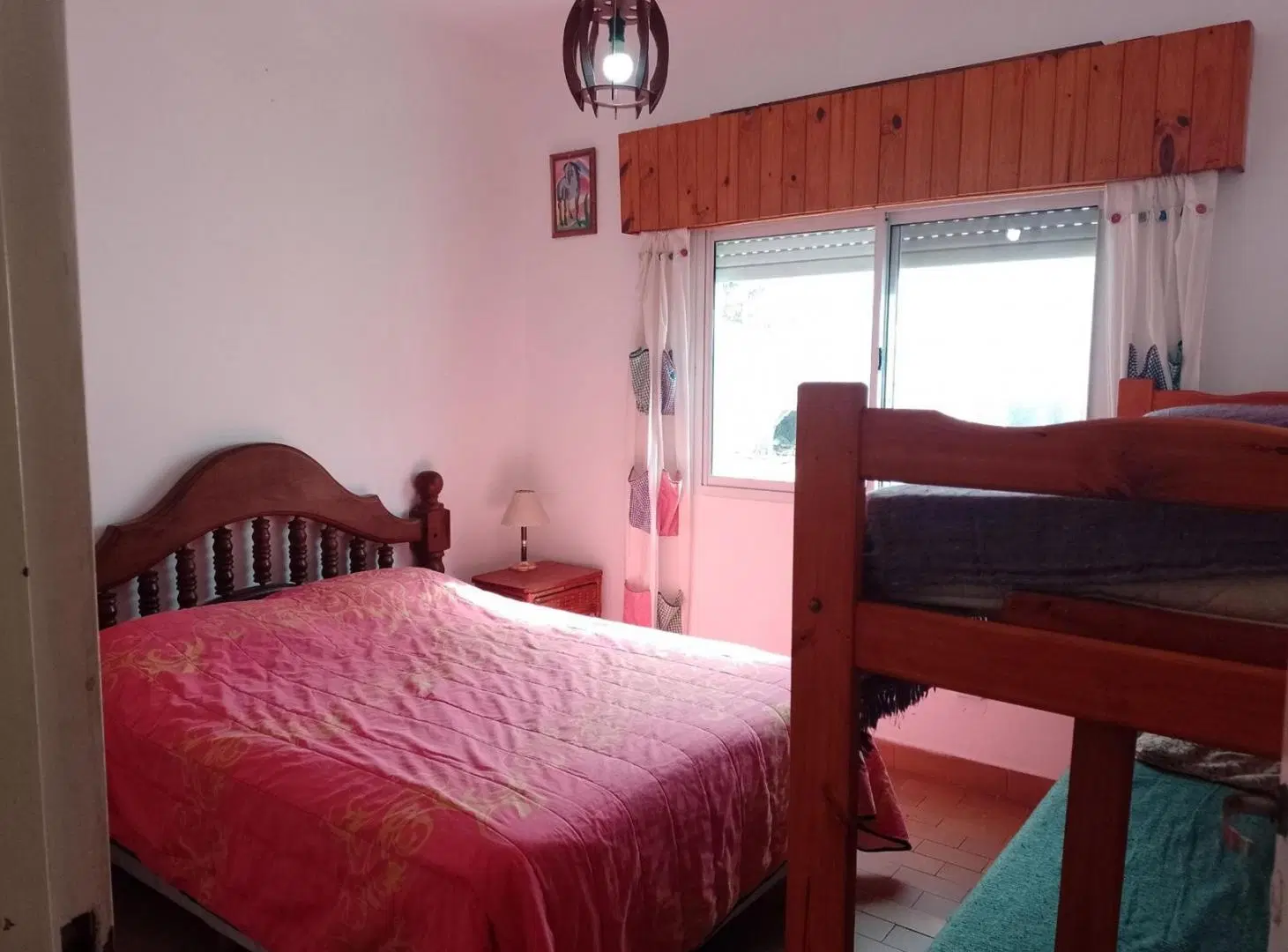 Casa en venta - 2 Dormitorios 1 Baño - Mar del Tuyú 1