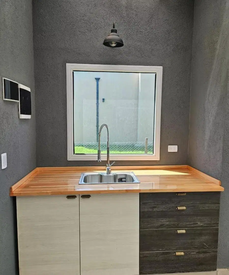 Casa en venta - 3 Dormitorios 2 Baños - Cocheras - 190Mts2 - Guernica 2