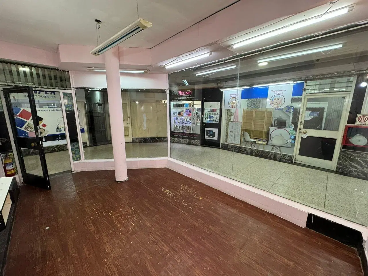Local en venta - 1 Ambiente - Flores 4