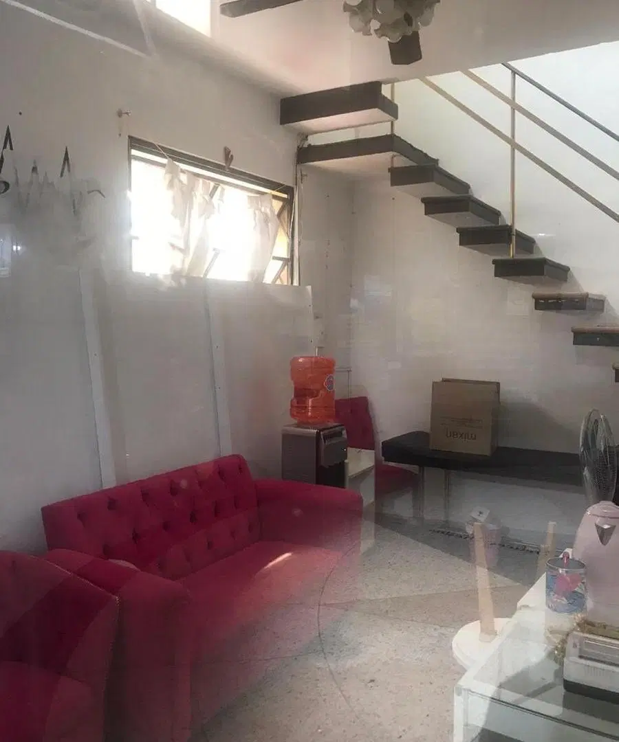 Local en venta - 1 Ambiente - Flores 2