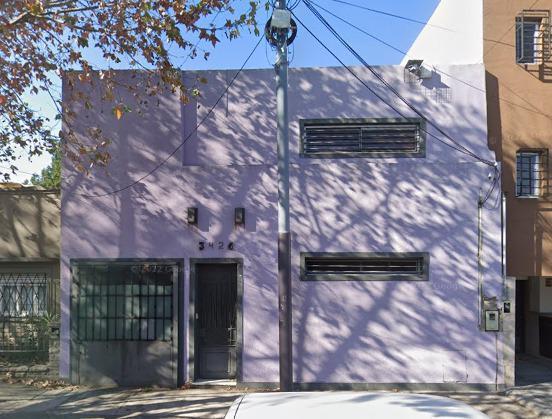 Casa en venta - 5 Dormitorios 3 Baños - Cochera - 277Mts2 - Lanús Oeste
