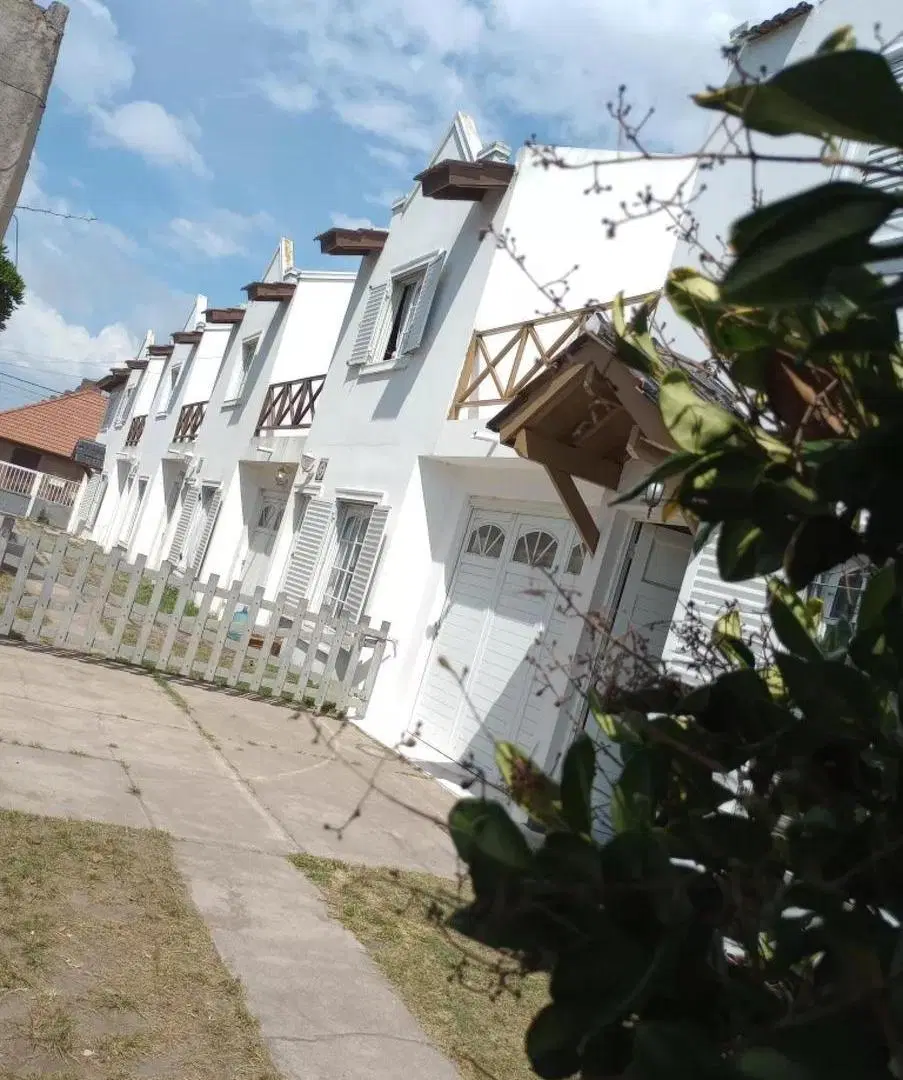 Dúplex en venta - 3 Dormitorios 2 Baños - Cocheras - 78Mts2 - Mar del Tuyú 5