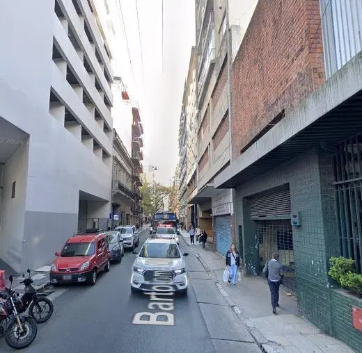 Cochera en venta - 13Mts2 - Congreso 5