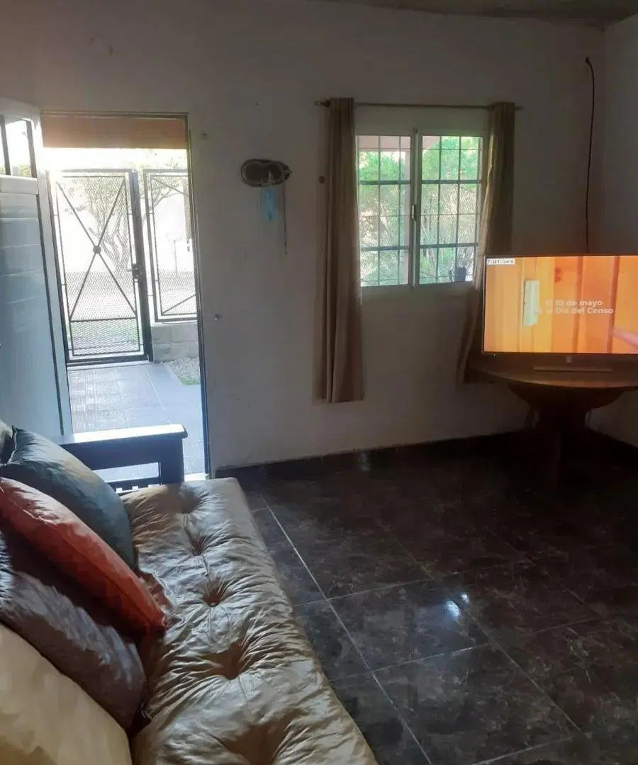 Casa en venta - 2 Dormitorios 1 Baño - Cochera - 220Mts2 - Las Toninas 4