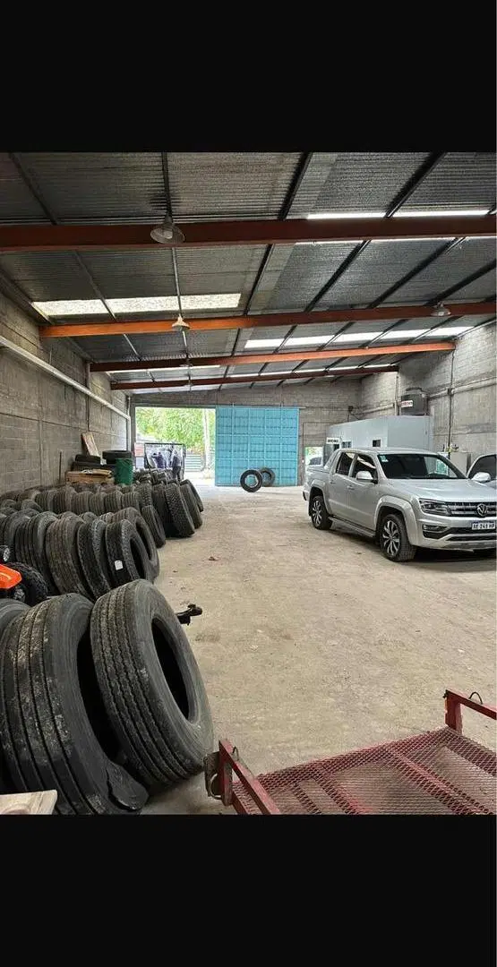 Galpón en venta - 360mts2 - Berazategui 2