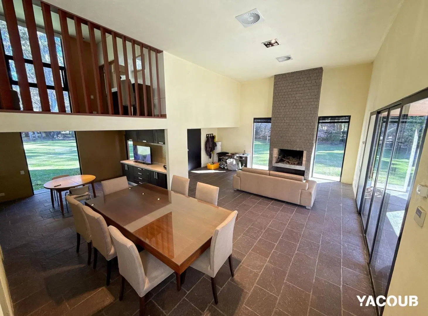 Casa en venta - 1 Dormitorio 2 Baños - Coronel Brandsen 3