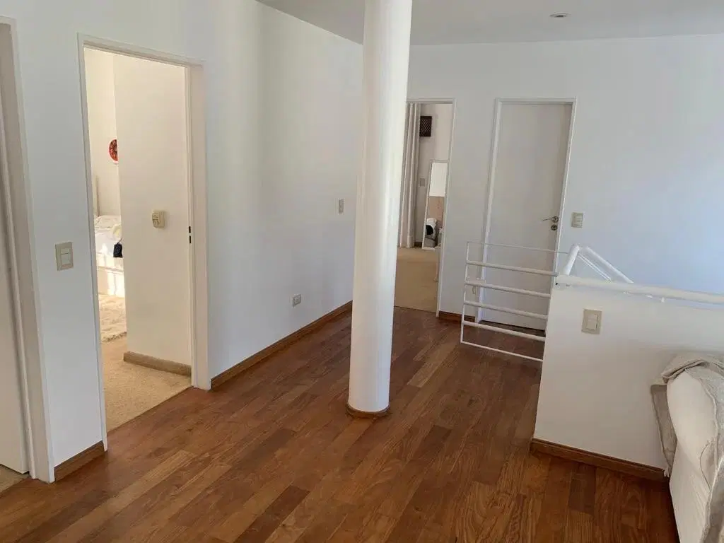 Casa en venta - 3 Dormitorios 3 Baños - 1113mts2 - Guillermo Hudson 4
