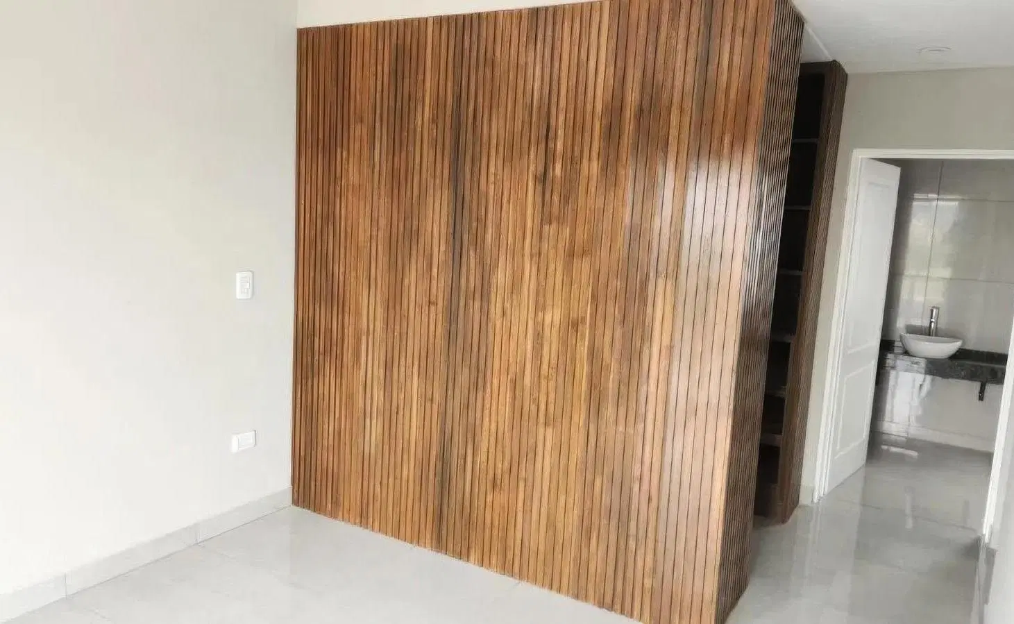 Casa en venta - 3 Dormitorios 4 Baños - Cocheras - 700Mts2 - El Rebenque, Presidente Perón, Guernica 4