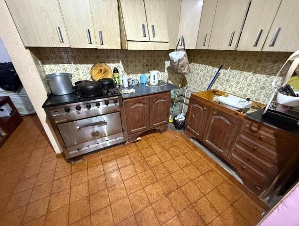 Casa multifamiliar en venta - 201Mts2 - Bernal
