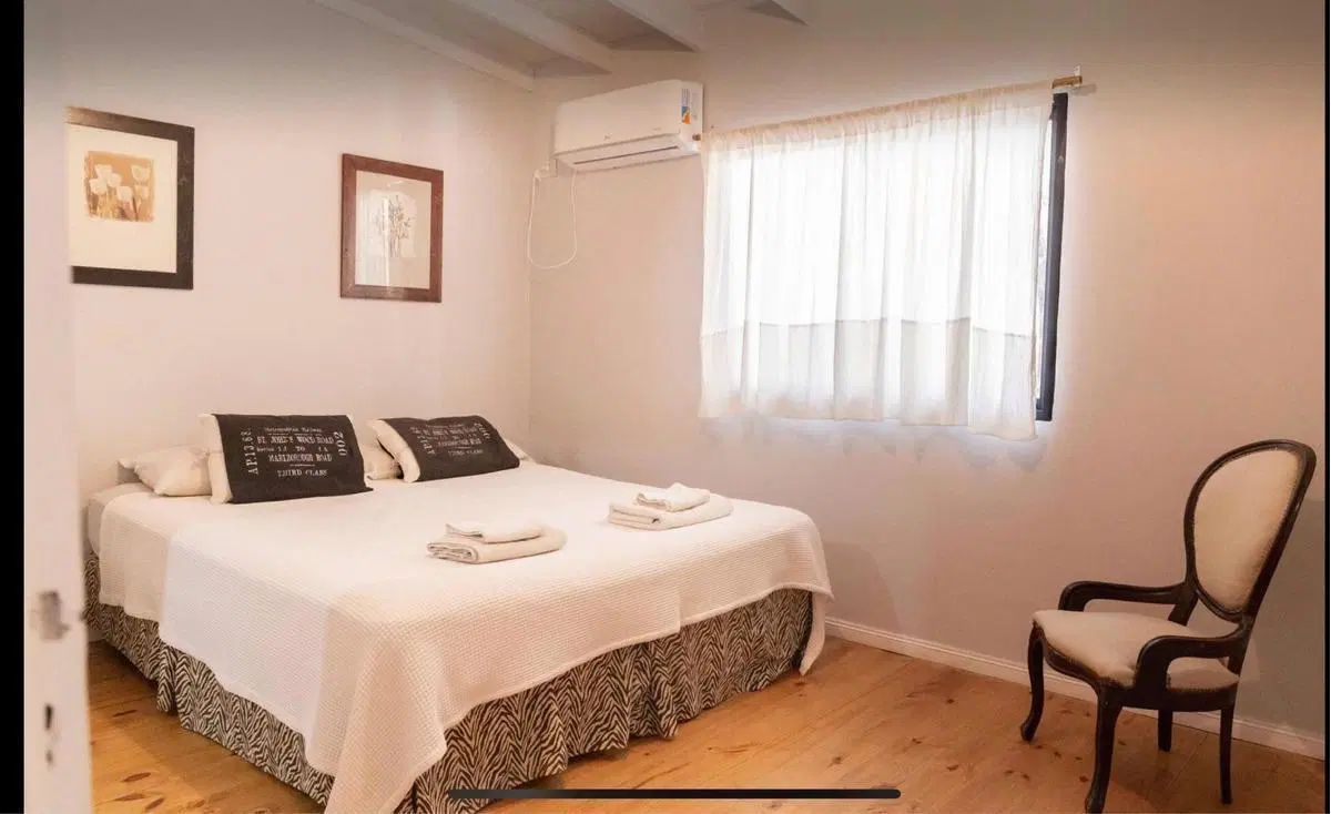 Edificio Comercial en venta - 4 Departamentos 2 Locales - 500Mts2 - Canning 4