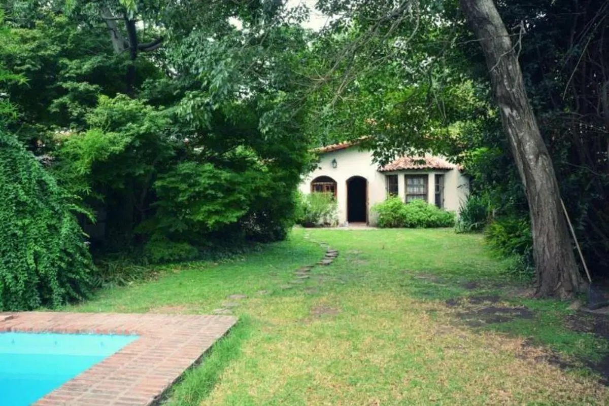 Casa en venta - 2 Dormitorios 2 Baño - 671mts2 - City Bell 4