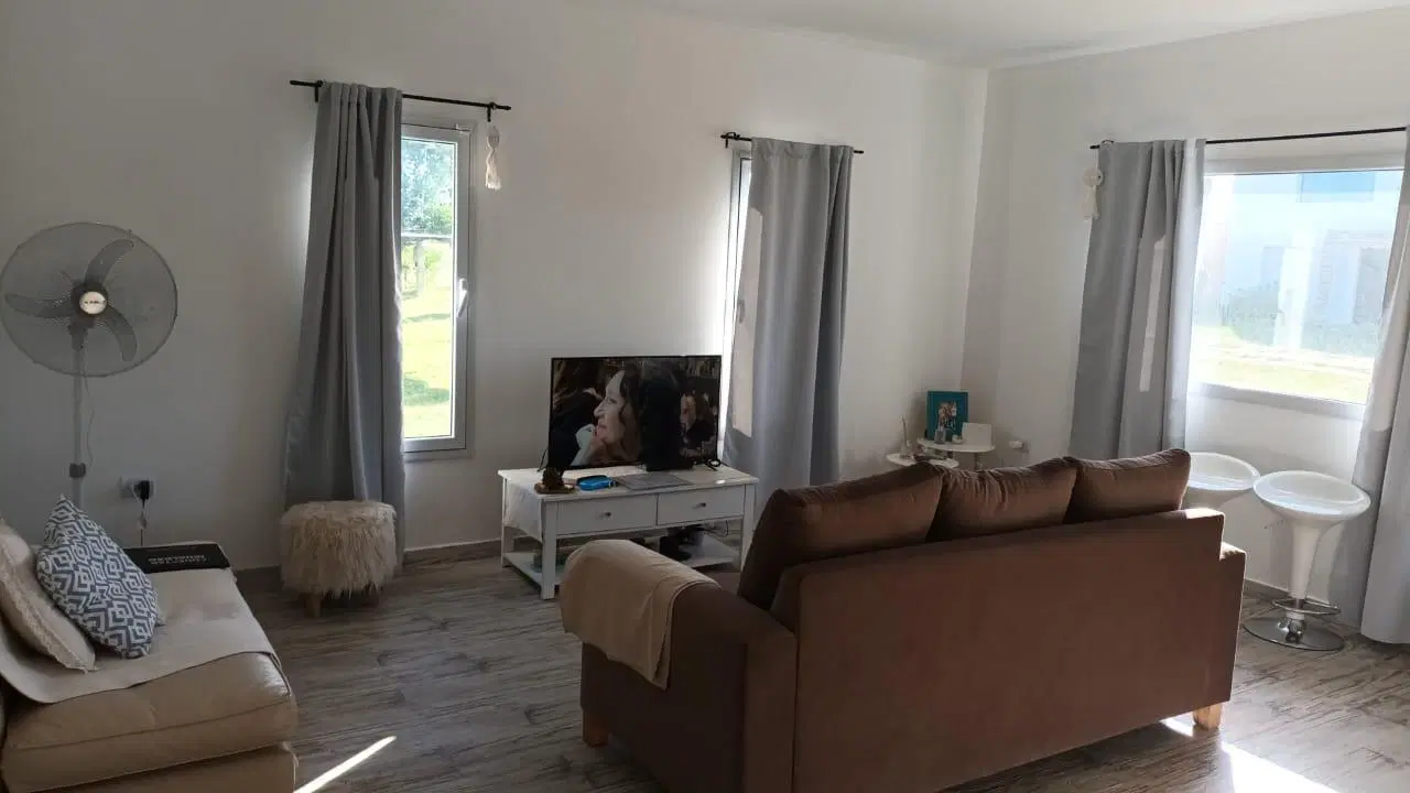 Casa en venta - 2 Dormitorios 1 Baño - 70Mts2 - Mar del Sur 3