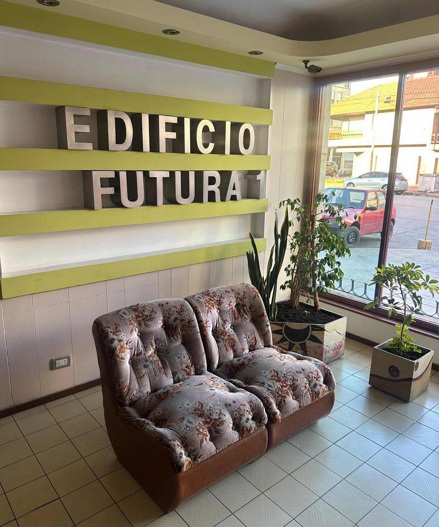 Foto de Departamento en venta - 2 Dormitorios 2 Baños - 76Mts2 - Necochea, imagen 3