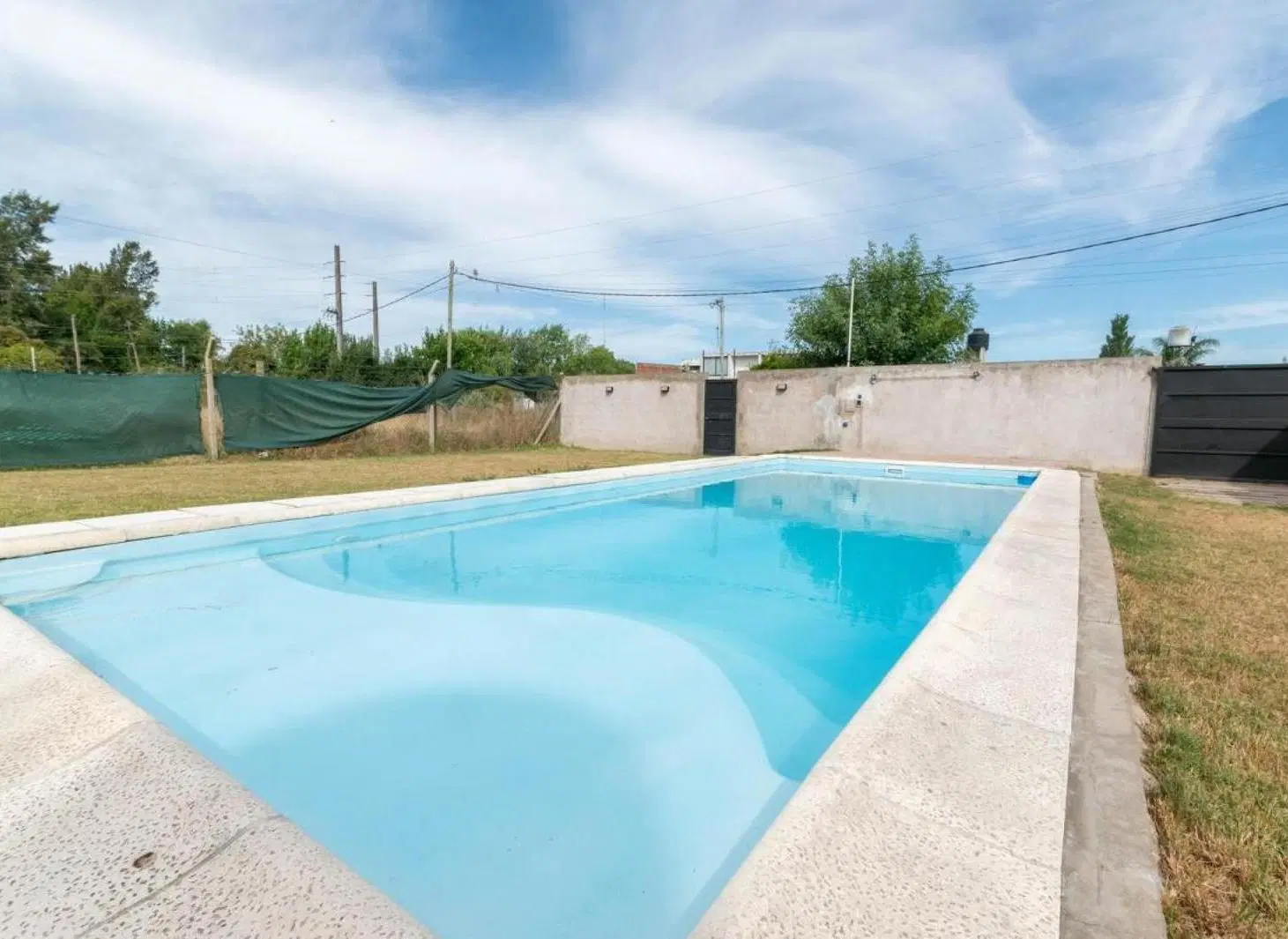Casa en venta - 1 Dormitorio 2 Baños - Sicardi 1