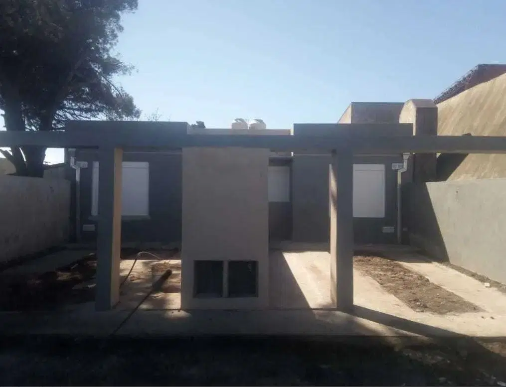 Casa en venta - 1 dormitorio 1 baño - 150mts2 - Necochea 3
