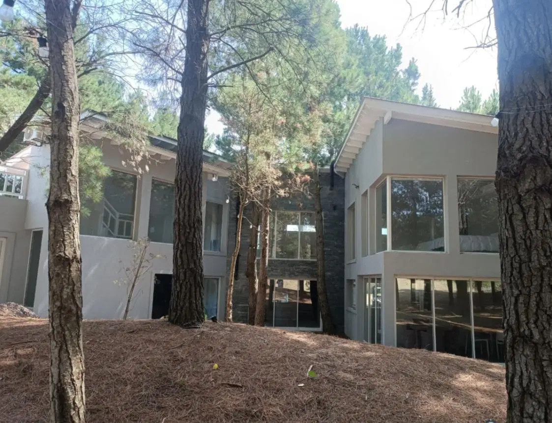 Casa en venta - 4 Dormitorios 5 Baños - Pinamar 5