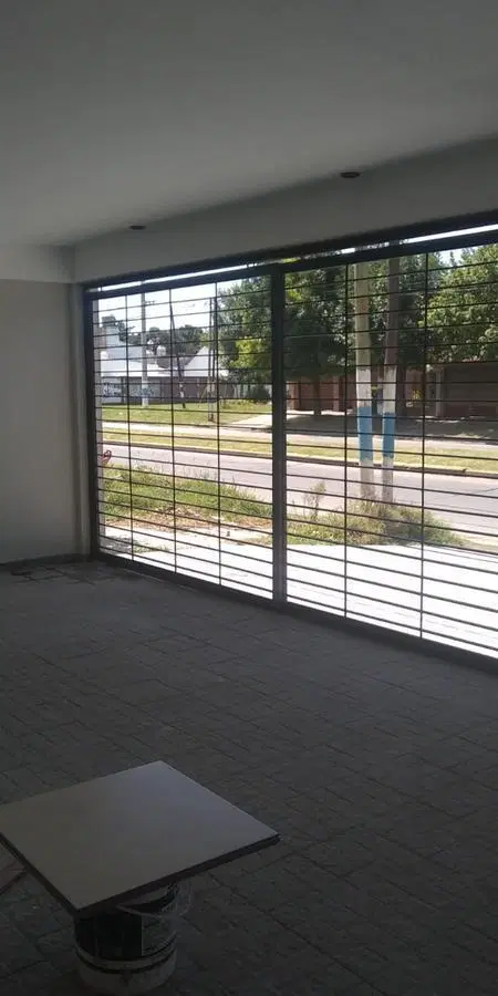 Dúplex en venta - 2 Dormitorios 1 Baño - Cochera - 83 mts2 - Los Hornos, La Plata 3