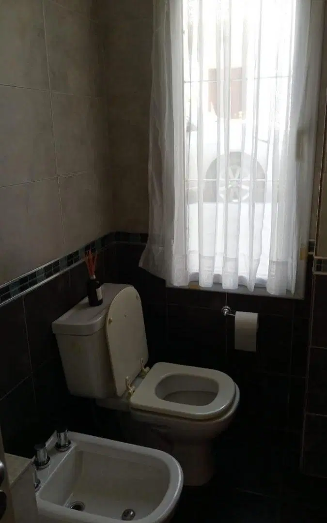 Casa en venta - 3 Dormitorios 2 Baños - Cochera - 250Mts2 - San Alfonso, Villa Allende 3