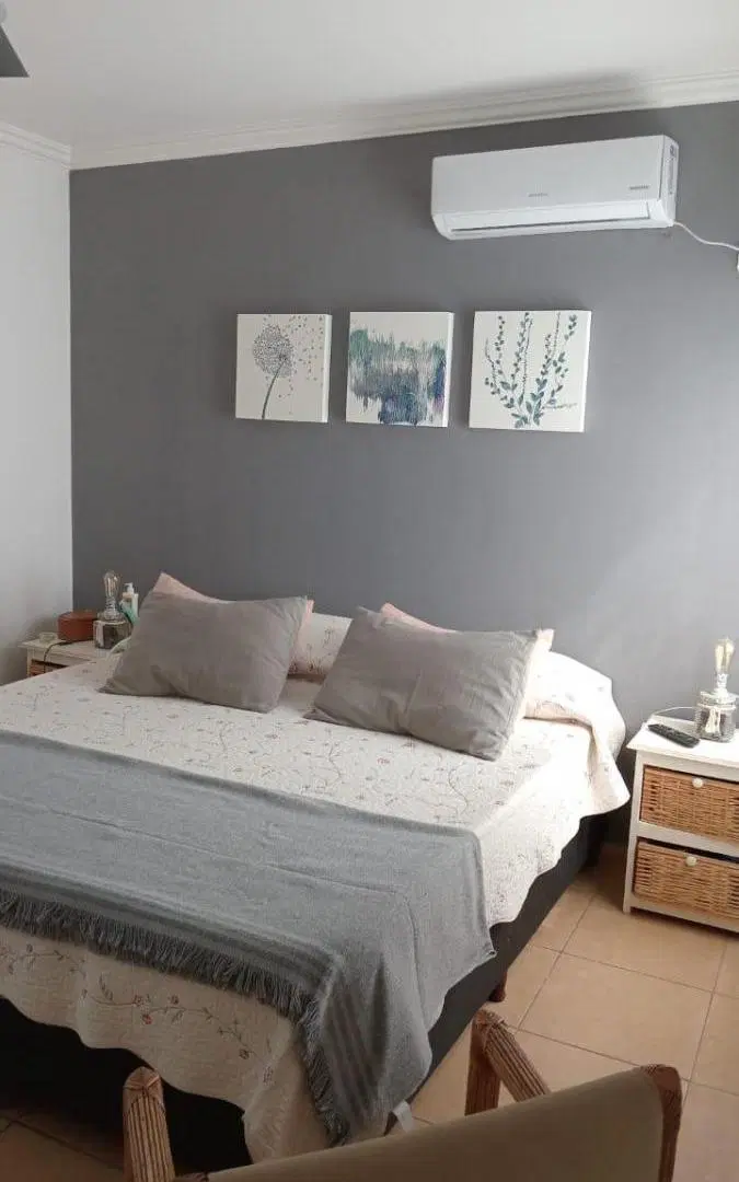 Casa en venta - 3 Dormitorios 2 Baños - Cochera - 250Mts2 - San Alfonso, Villa Allende 8